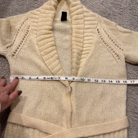 Gap Cardigan - Picture 7 of 9